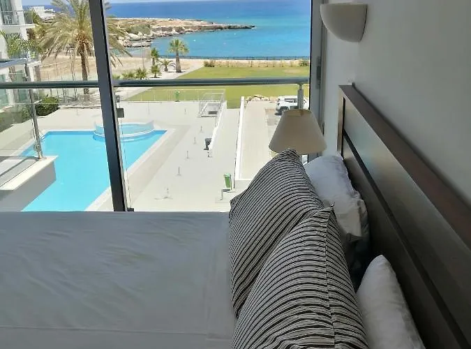 Coralli Superior Seaview アパート